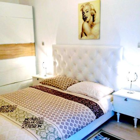 Apartment Ory Near The City Center With Free Parking Pula Extérieur photo