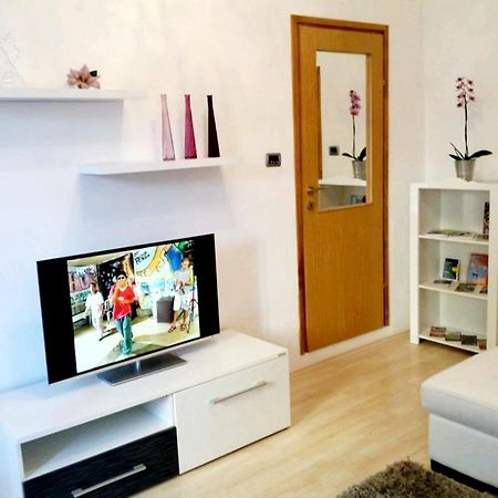 Apartment Ory Near The City Center With Free Parking Pula Extérieur photo
