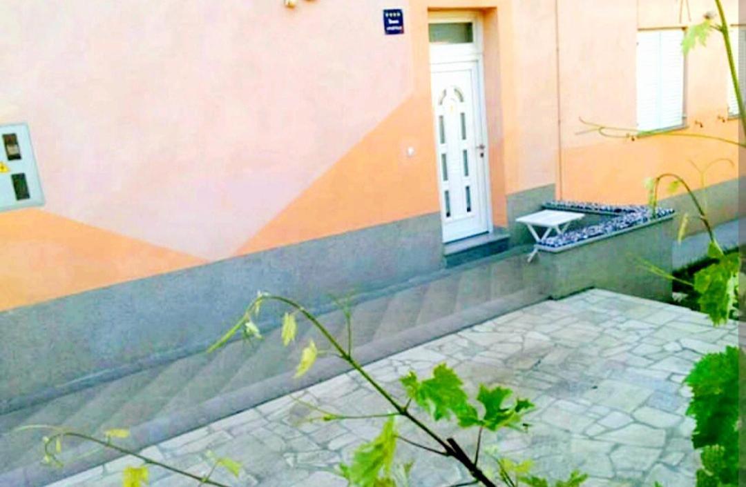 Apartment Ory Near The City Center With Free Parking Pula Extérieur photo