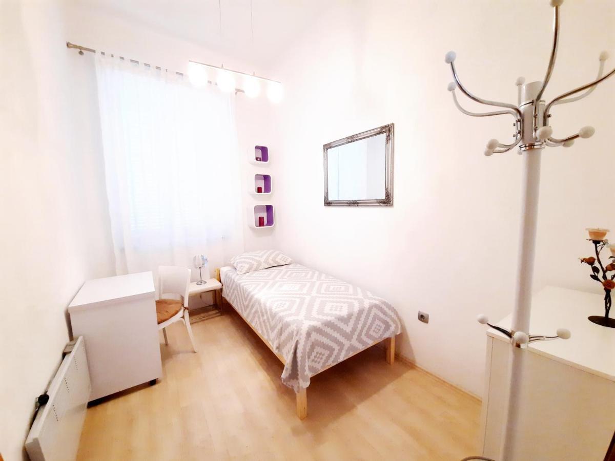 Apartment Ory Near The City Center With Free Parking Pula Extérieur photo